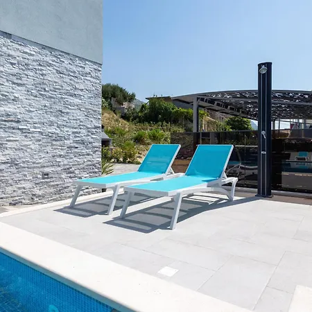 Oliva Apartments: Family-friendly With Sea View And Pool Apartment