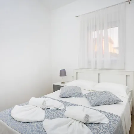 Apartment Oliva Apartments: Family-friendly With Sea View And Pool *