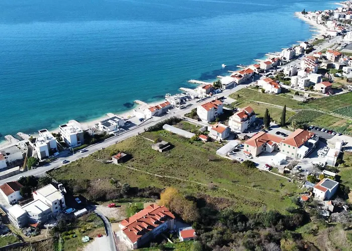 Daire Oliva And Delux For A Family With Swiming Pool, Free Parking, Terace With View At The Sea