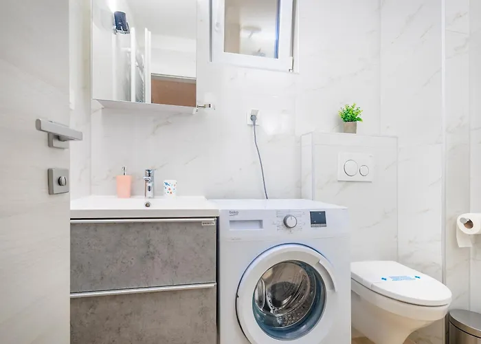 Oliva And Delux For A Family With Swiming Pool, Free Parking, Terace With View At The Sea *